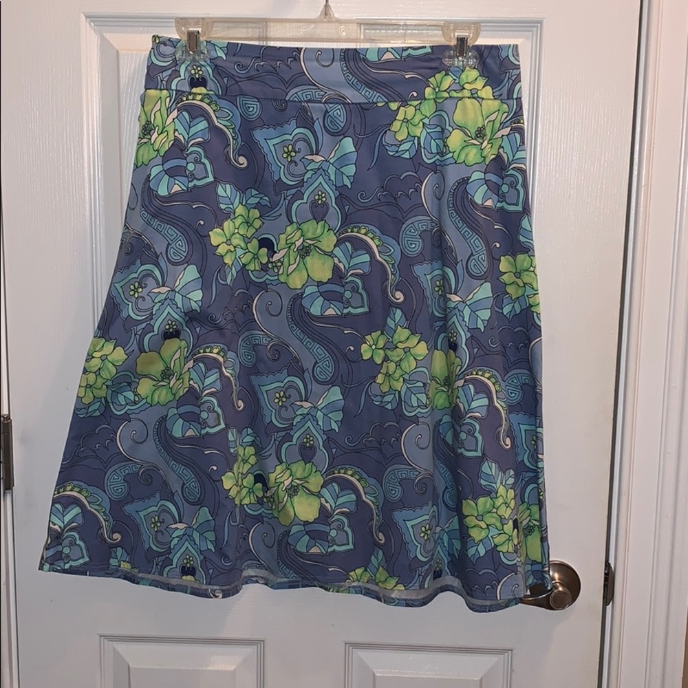 Ladies Skirt Size 16 Blue  Pretty Excellent Cond